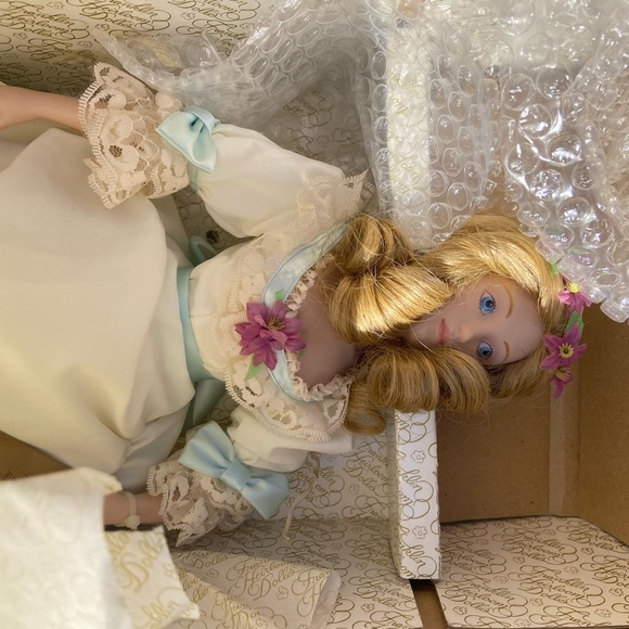 New new never used, has tag. Vintage, beautiful, it comes from original box . - Picture 2 of 8